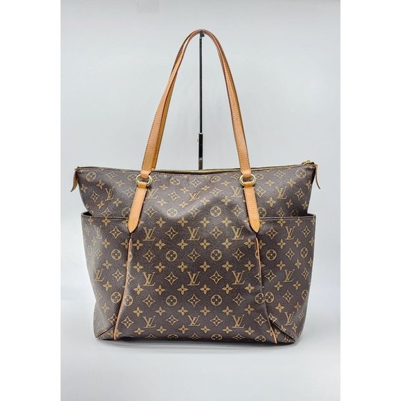 Louis Vuitton Brown Monogram Shoulder Bag - Picture 1 of 8
